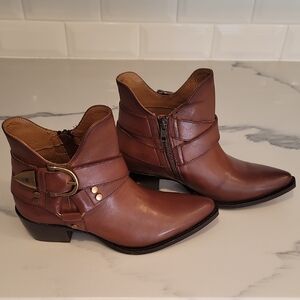 Frye Carmel Leather Ankle Booties